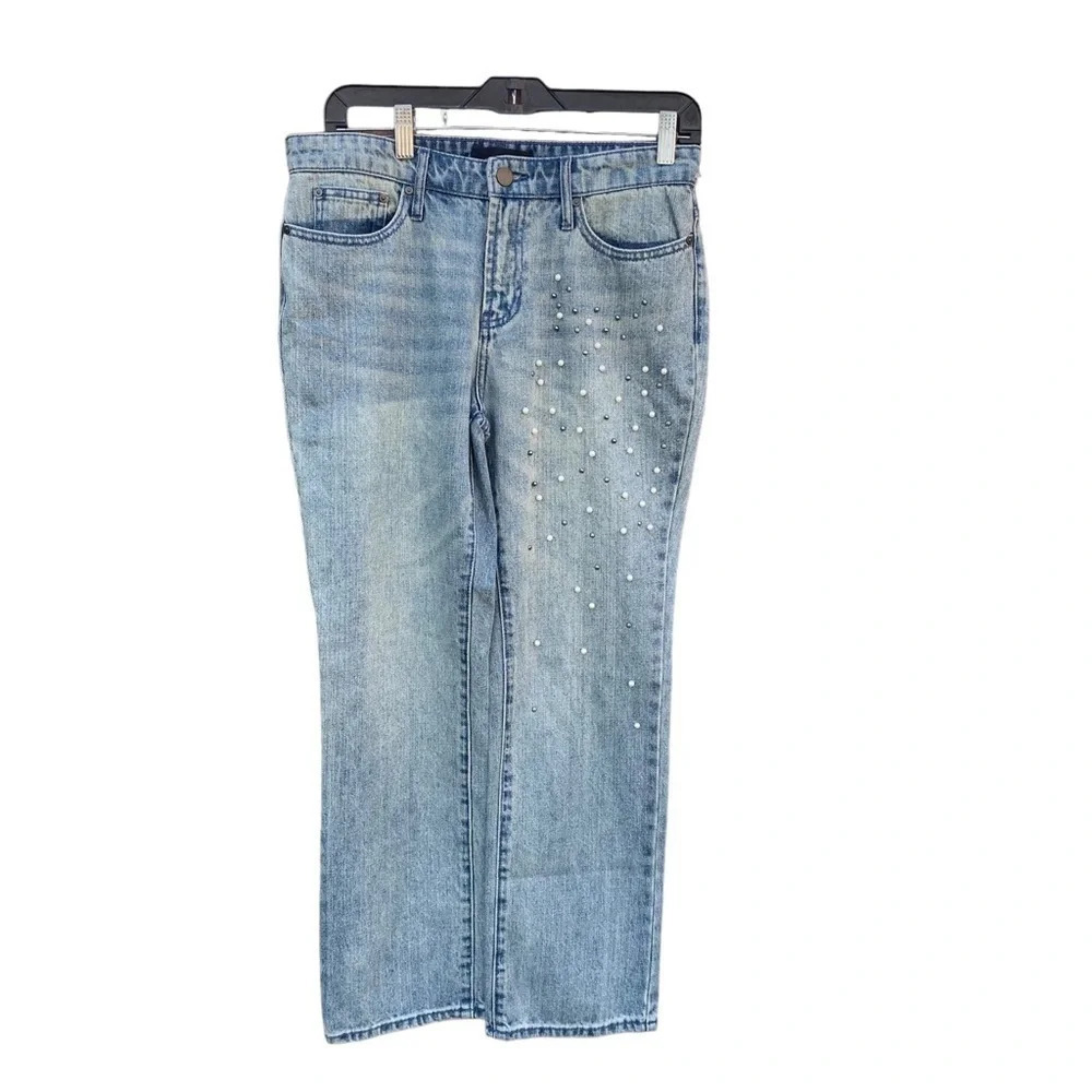 Who What Wear women's size 6 light washed jeans with pearls